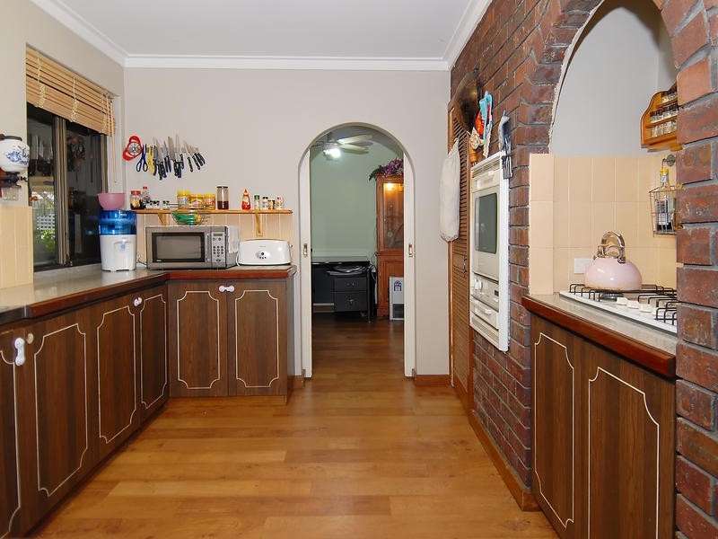 4 Beenong Street, Wanneroo WA 6065