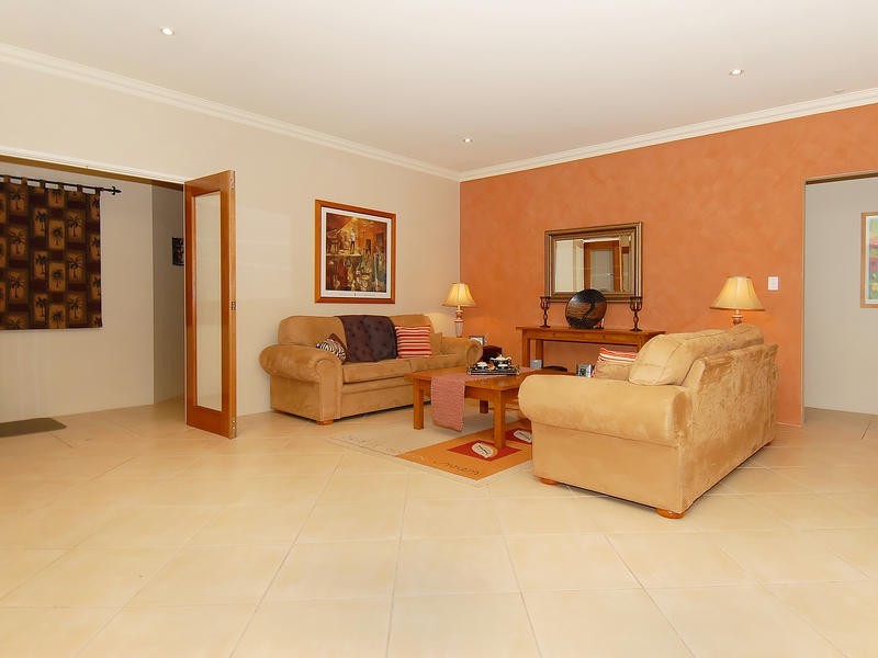 32 Minjah Circuit, Carramar WA 6031