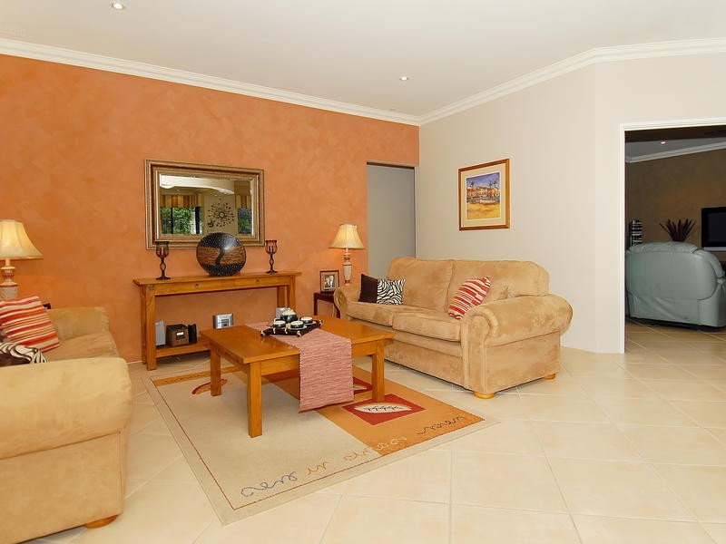 32 Minjah Circuit, Carramar WA 6031