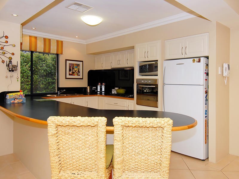 32 Minjah Circuit, Carramar WA 6031