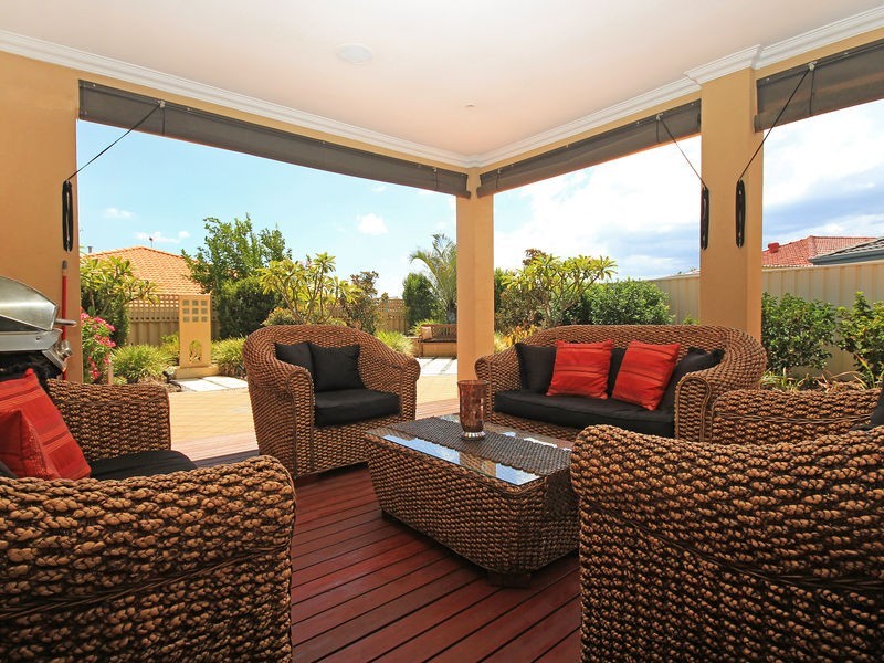 32 Minjah Circuit, Carramar WA 6031