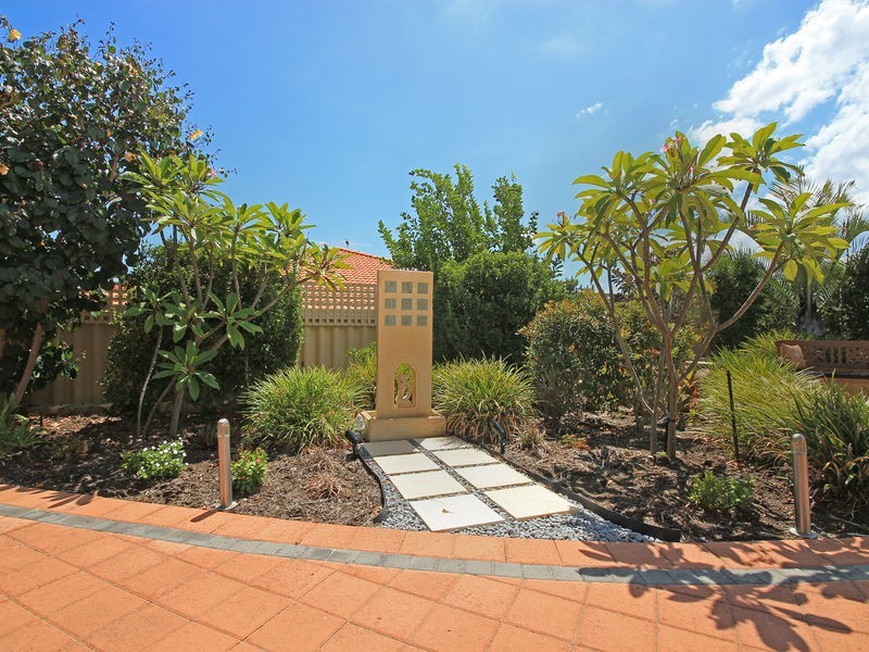 32 Minjah Circuit, Carramar WA 6031