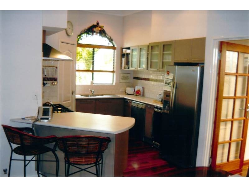 16 Waterview Drive, Woodvale WA 6026