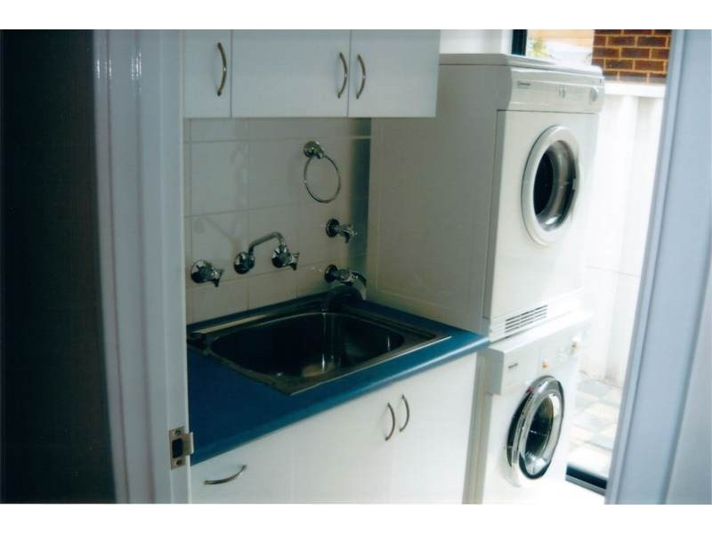 16 Waterview Drive, Woodvale WA 6026