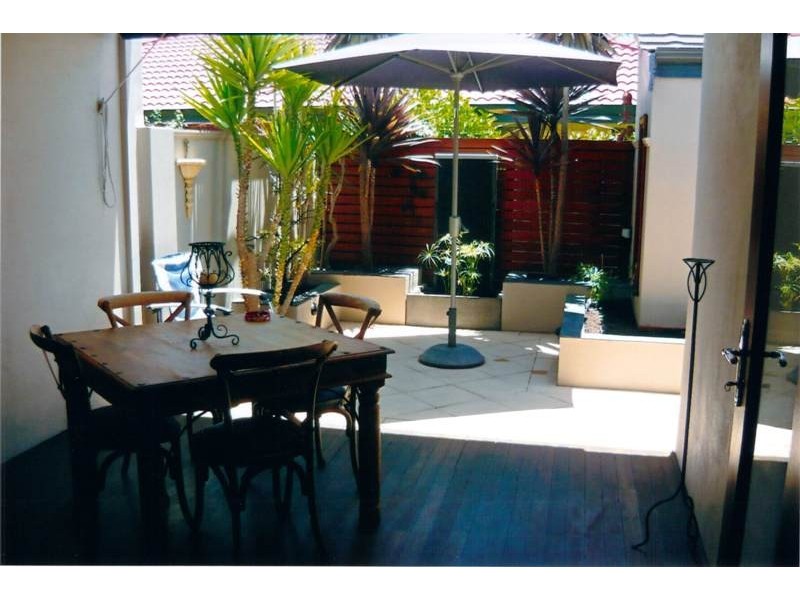 16 Waterview Drive, Woodvale WA 6026