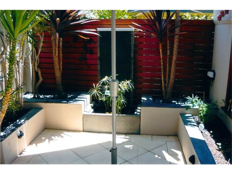 16 Waterview Drive, Woodvale WA 6026