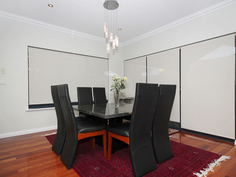 17 Quarram Crescent, Burns Beach WA 6028
