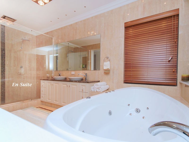 17 Quarram Crescent, Burns Beach WA 6028