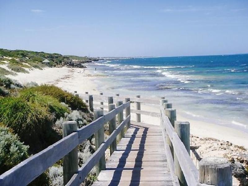 17 Quarram Crescent, Burns Beach WA 6028
