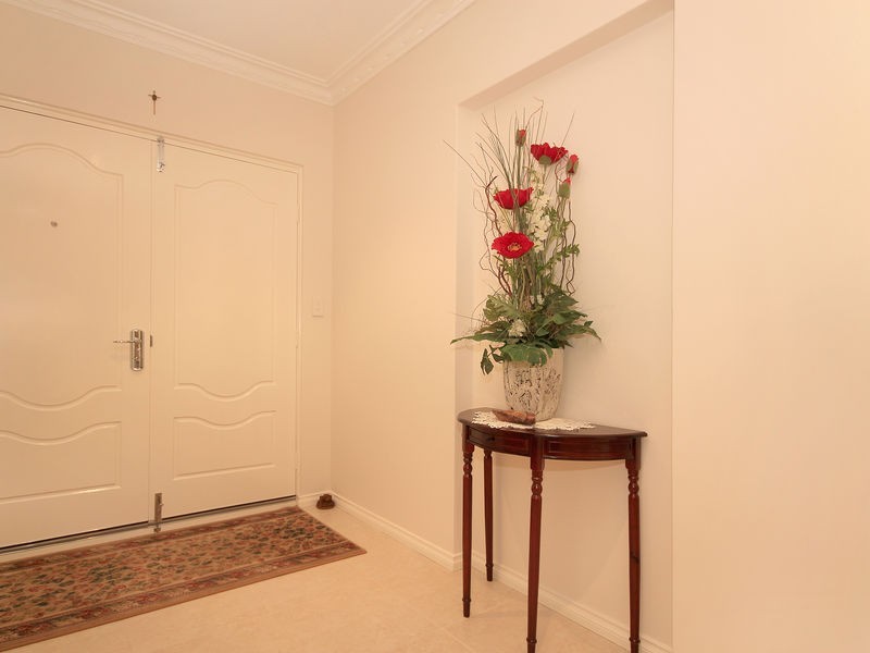 6 Lairbeck Street, Darch WA 6065