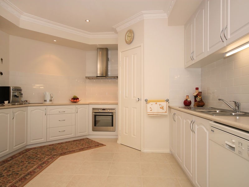 6 Lairbeck Street, Darch WA 6065