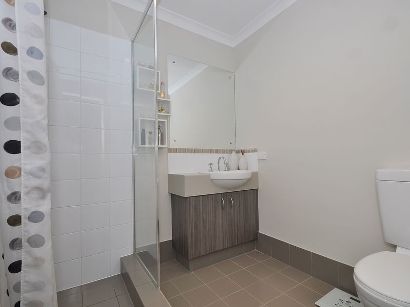 9 Sessilis Road, Banksia Grove WA 6031