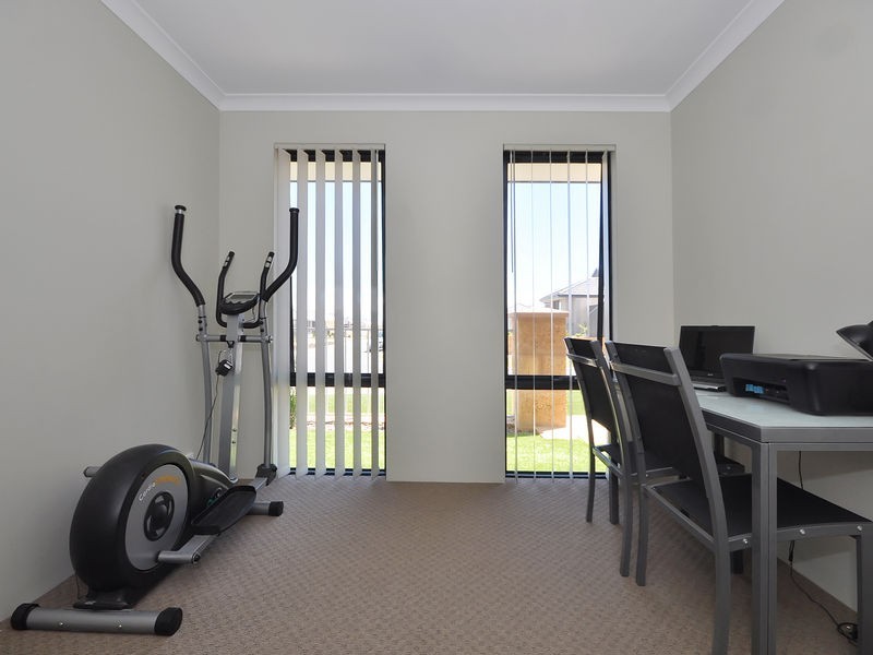 9 Sessilis Road, Banksia Grove WA 6031