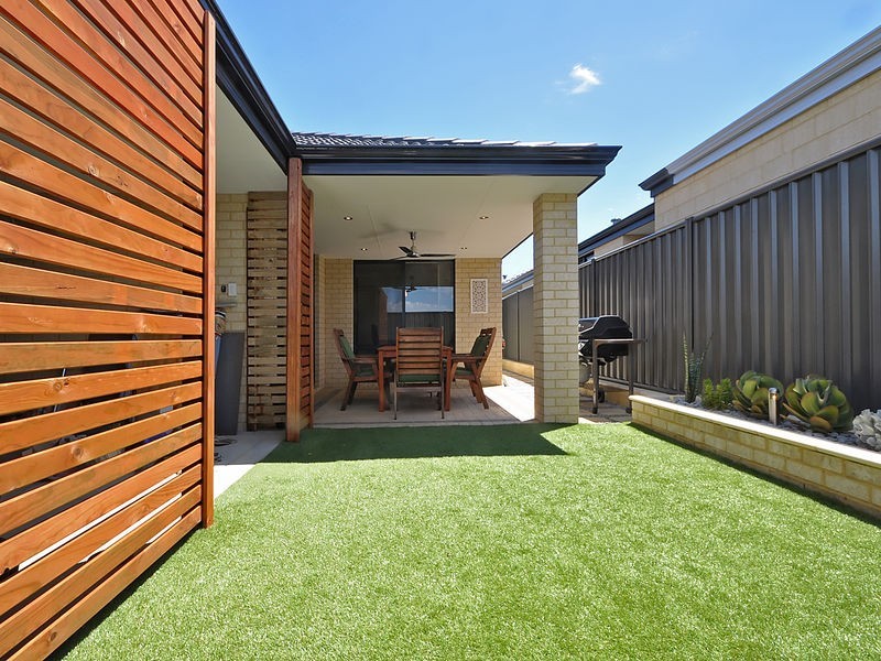 9 Sessilis Road, Banksia Grove WA 6031