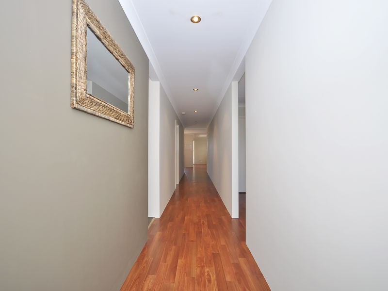 9 Sessilis Road, Carramar WA 6031