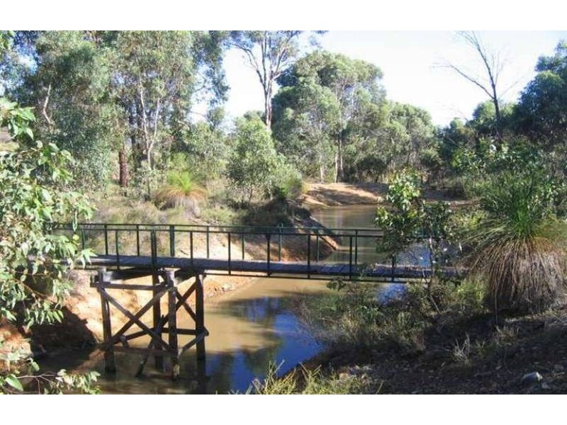 348 Meadowbrook Ramble, Bullsbrook WA 6084