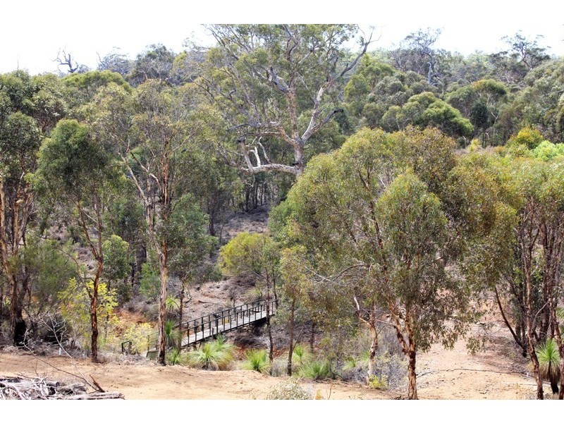 348 Meadowbrook Ramble, Bullsbrook WA 6084