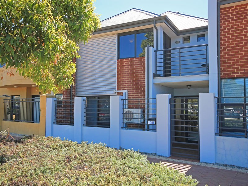 120b Lakeside Drive, Joondalup WA 6027