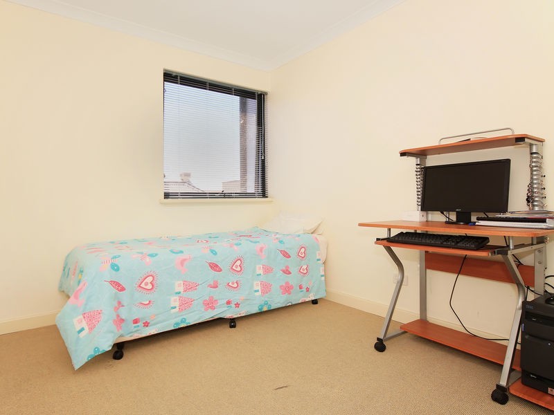 120b Lakeside Drive, Joondalup WA 6027