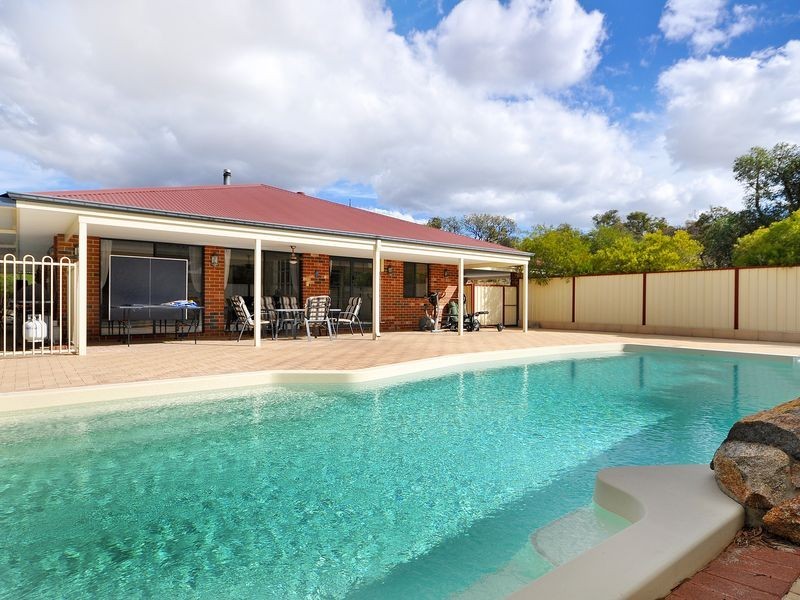 75 The Fairways, Gnangara WA 6077