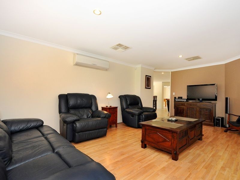 75 The Fairways, Gnangara WA 6077