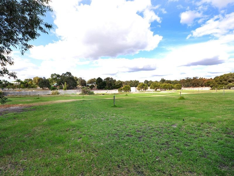 75 The Fairways, Gnangara WA 6077
