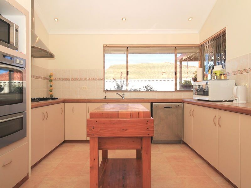 117 Balladong Loop, Carramar WA 6031