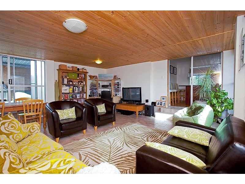 28 Dallas Crescent, Wanneroo WA 6065