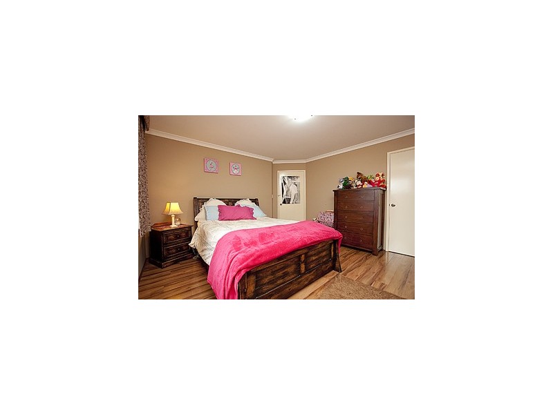 33 Abbey Green Road, Banksia Grove WA 6031