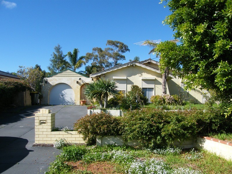 4 Quarkum Street, Wanneroo WA 6065