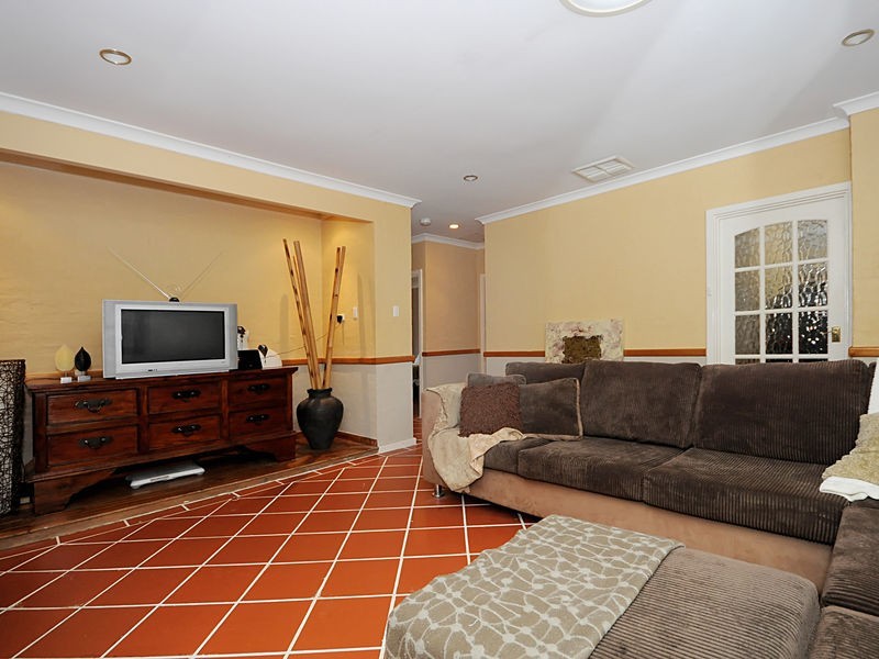 30 Nannatee Way, Wanneroo WA 6065