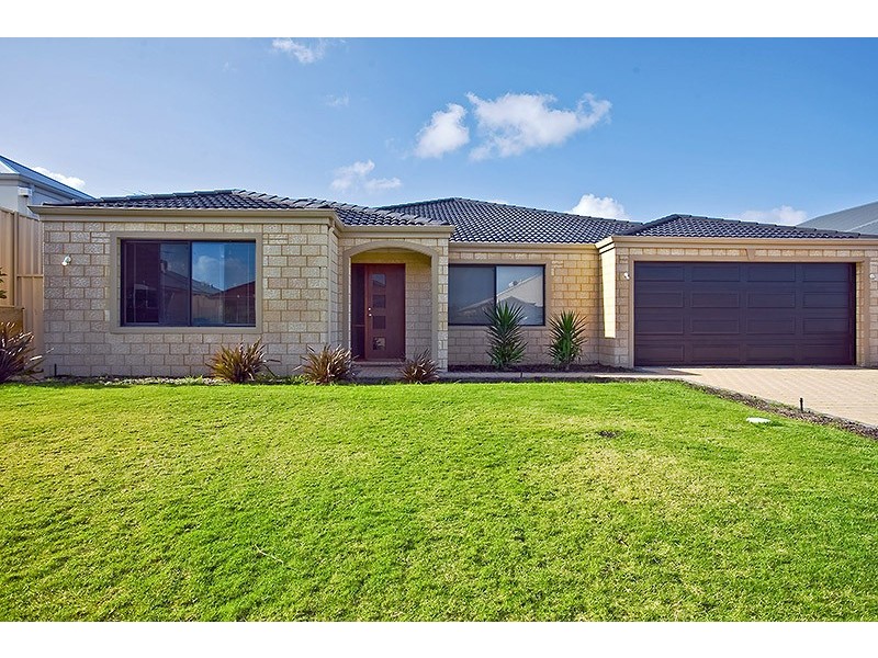 10 Lareema Gardens, Banksia Grove WA 6031