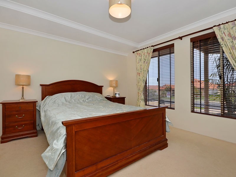 124 Balladong Loop, Carramar WA 6031