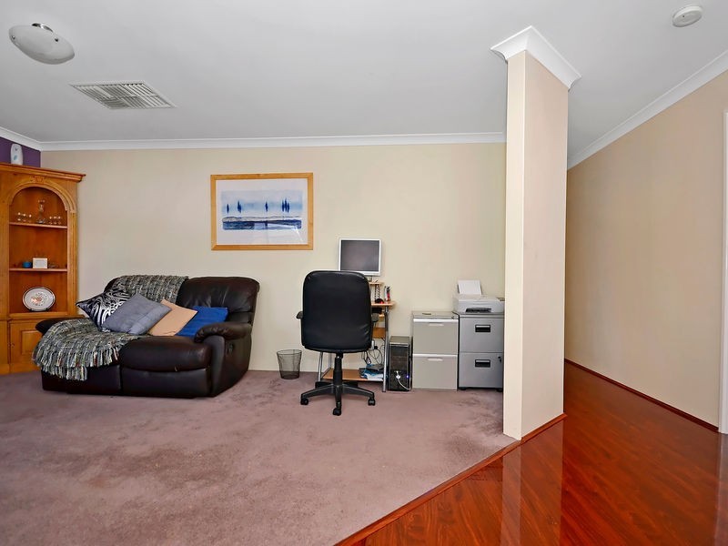 124 Balladong Loop, Carramar WA 6031