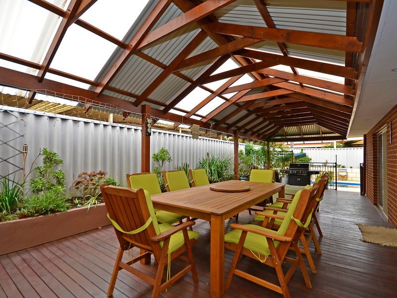 124 Balladong Loop, Carramar WA 6031