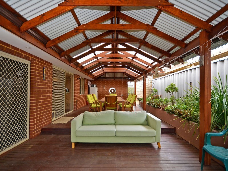 124 Balladong Loop, Carramar WA 6031