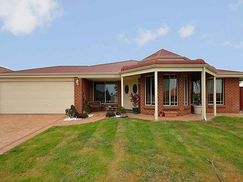 124 Balladong Loop, Carramar WA 6031