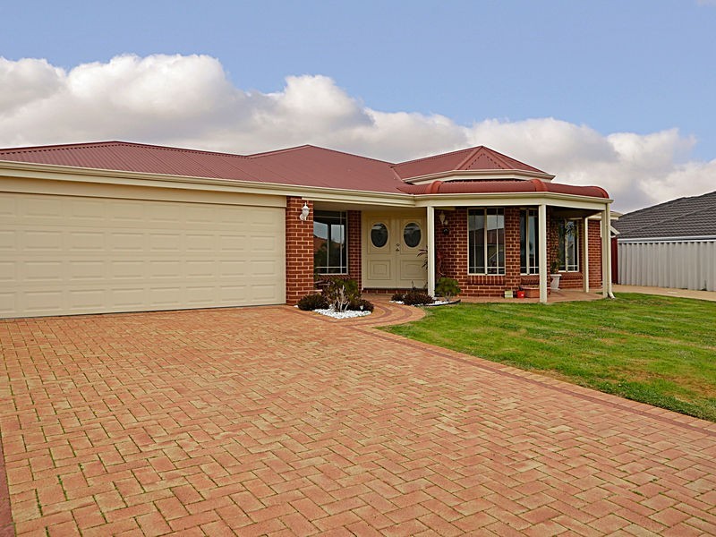 124 Balladong Loop, Carramar WA 6031