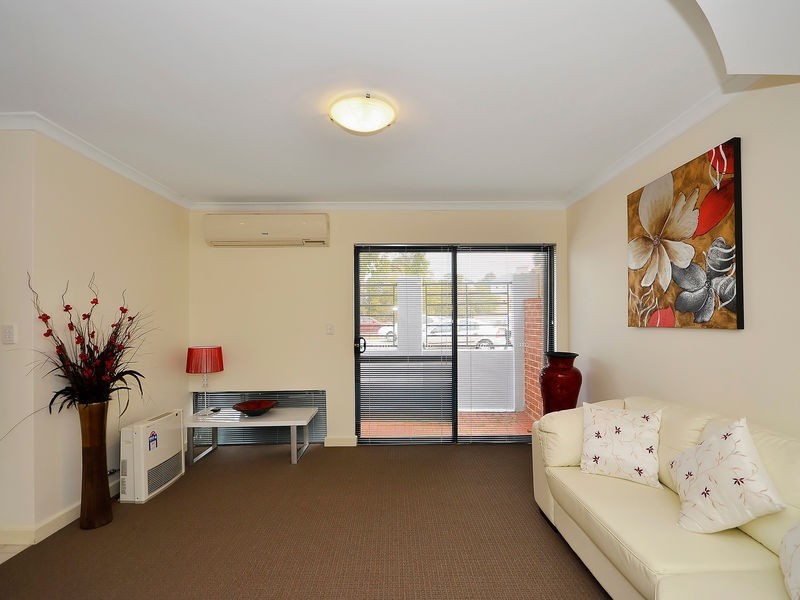 120b Lakeside Drive, Joondalup WA 6027