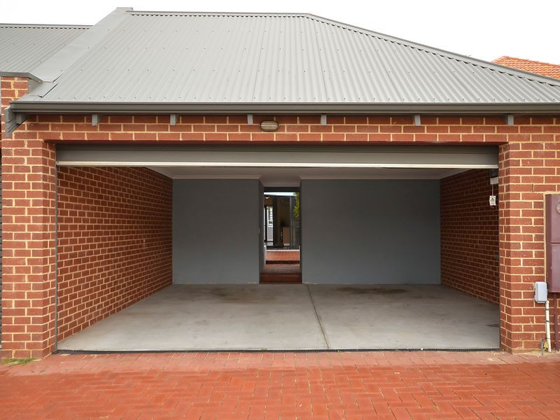 120b Lakeside Drive, Joondalup WA 6027