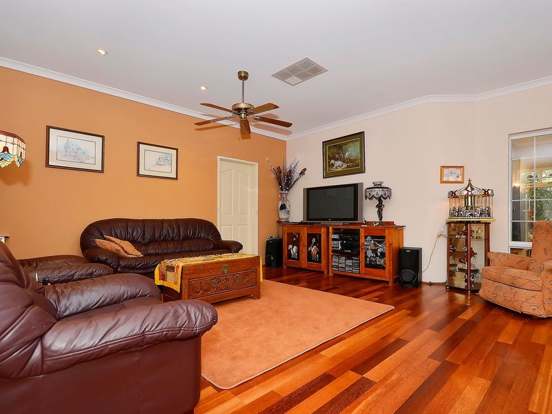 3 St Fillans Bend, Wanneroo WA 6065