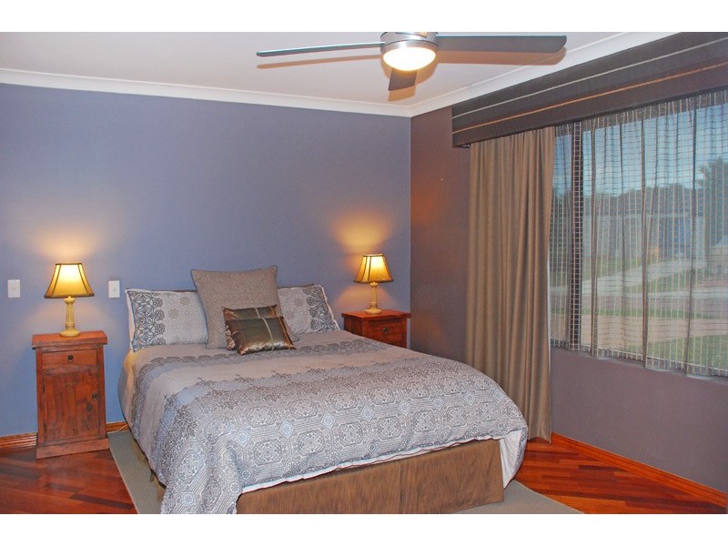 12 Jacob Close, Wanneroo WA 6065