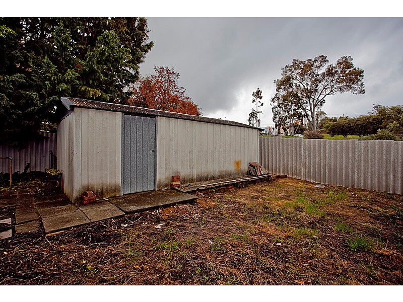 18b Leach Road, Wanneroo WA 6065