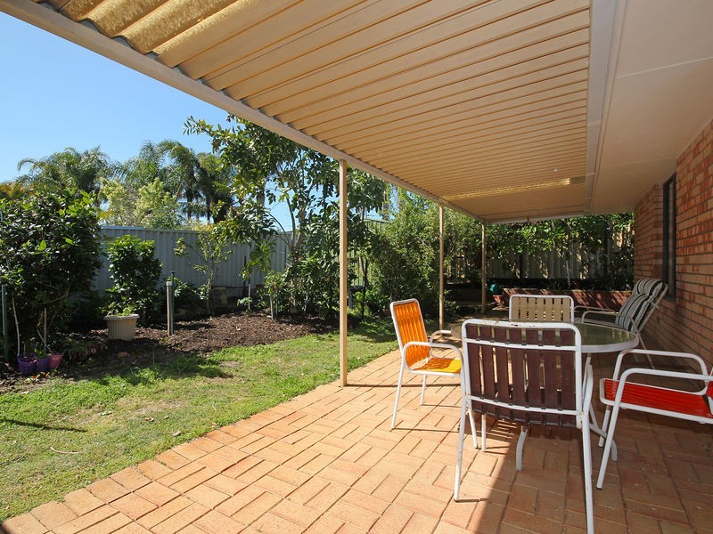 25 Greenfields Circle, Hocking WA 6065
