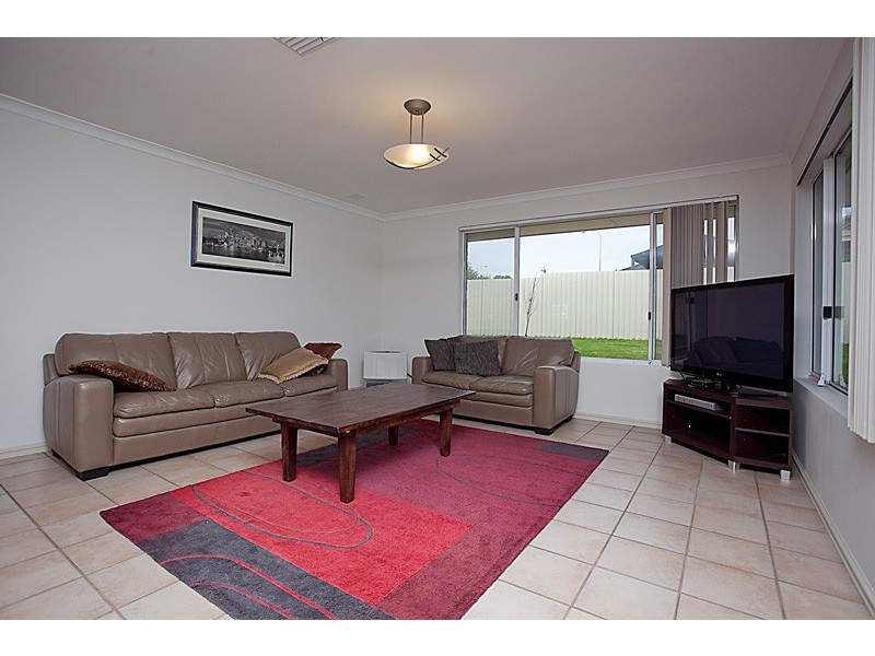2 Catenary Court, Mullaloo WA 6027
