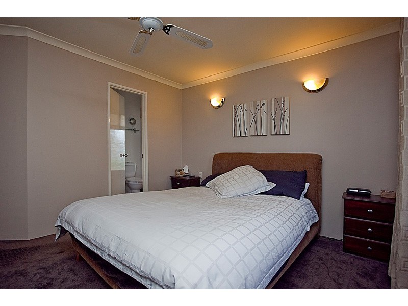 2 Catenary Court, Mullaloo WA 6027