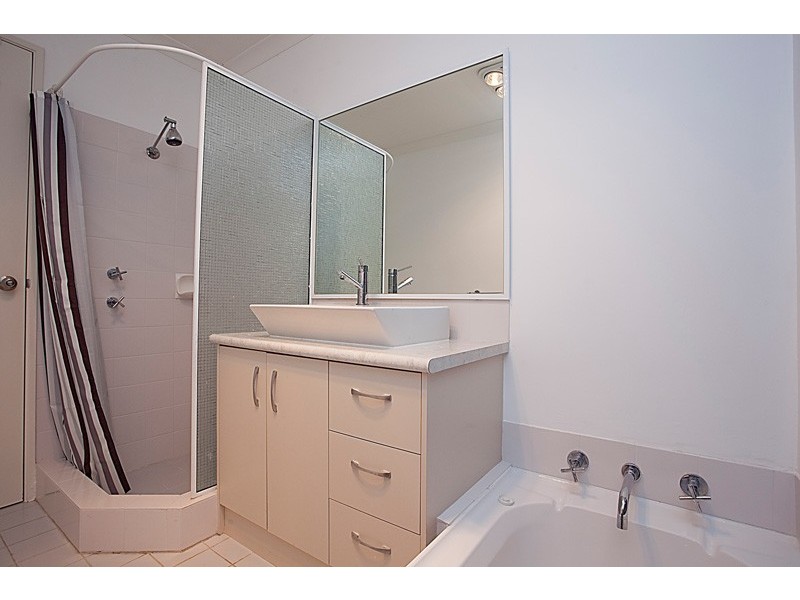 2 Catenary Court, Mullaloo WA 6027