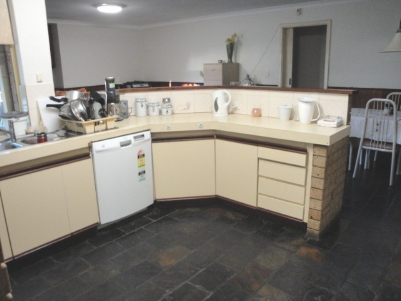 5 Kilkenny Place, Marangaroo WA 6064