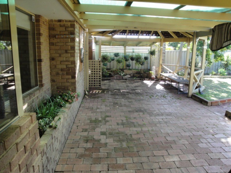 5 Kilkenny Place, Marangaroo WA 6064