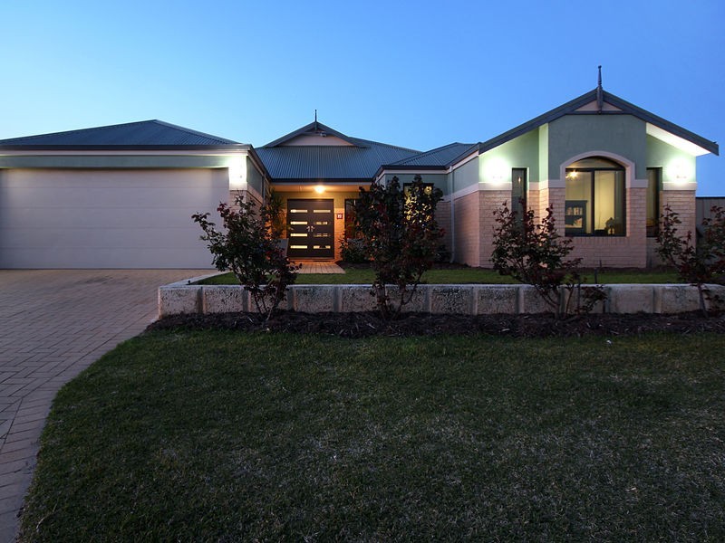 2 Bittern Street, Tapping WA 6065
